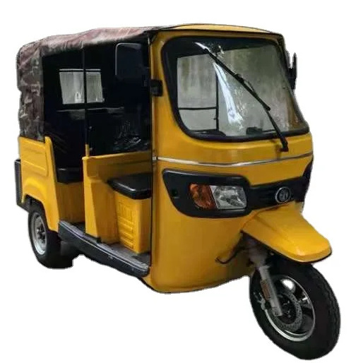 Gasoline Fueled 150cc Tuk Tuk Moto Taxi Tricycle for Adults Stylish Rickshaw Alternative with Open Body Design