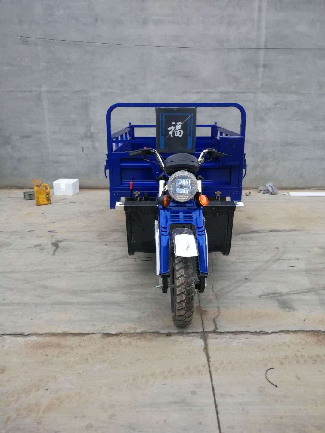 Fuel Efficient 5 Wheel Motorized Water Cooled Gasoline Motorcycle With Carriage For Farming Cargo Transportation