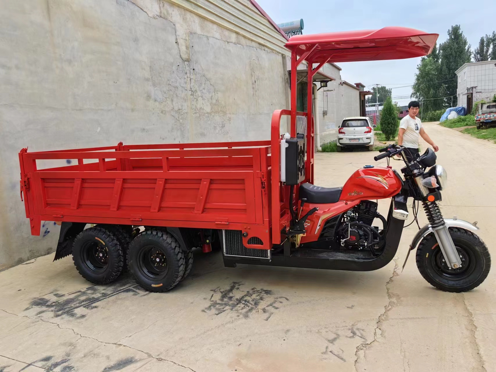 China Manufacturer Factory Trike Tuk Tuk Three Wheels 200cc 300cc Gasoline Price Cargo Tricycle Motorcycle