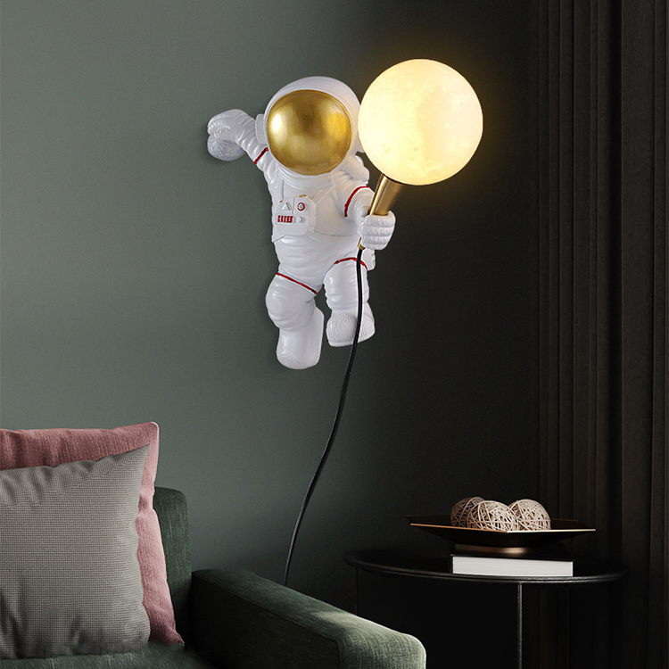 Astronaut wall  Creative lamp children bedroom decoration 3D moon lamp Astronaut desktop small night lamp wholesale