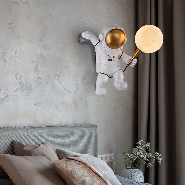 Astronaut wall  Creative lamp children bedroom decoration 3D moon lamp Astronaut desktop small night lamp wholesale