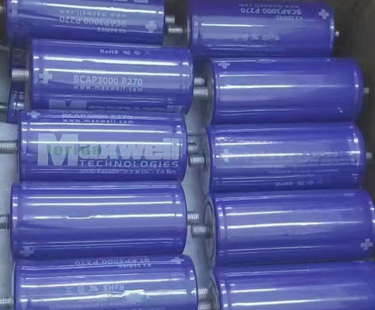 Lorida Low MOQ supercondensador ultracapacitor 3000f farad graphene Power battery 2.7v 3000f super capacitor