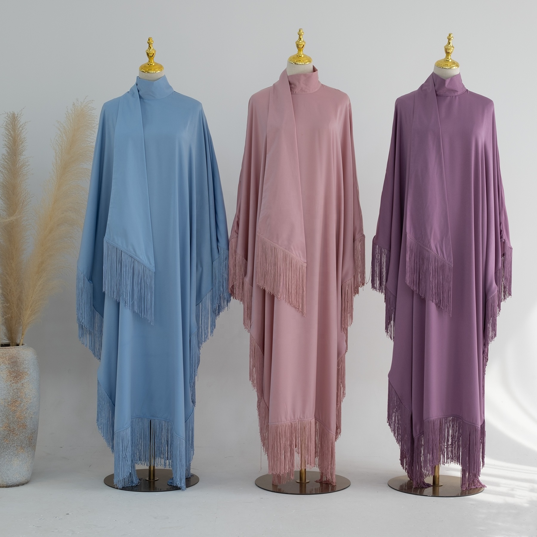 Wholesale Ramadan Tassel Free Size Shinny Polyester Kaftan Islamic Clothing Women Dubai Kaftan Dress Abaya