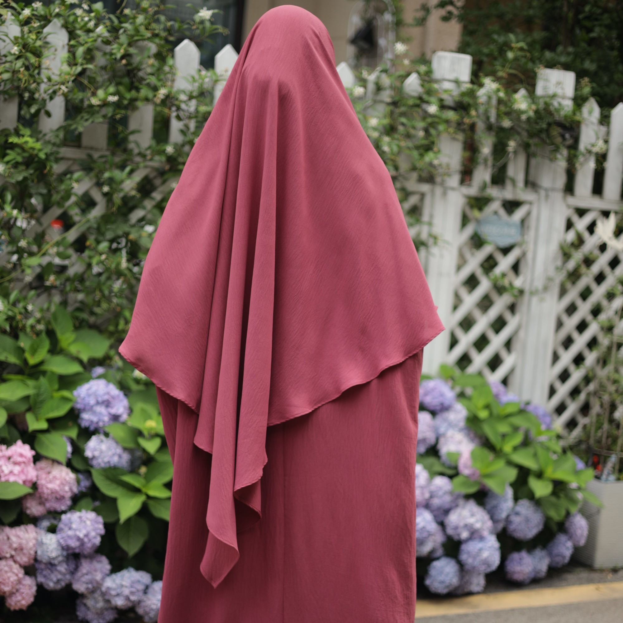 2023 Loriya Fashion New Arrival One Layer Flowy Khimar Women Muslim Long Hijab Dress Top Jilbab Abaya Maxi Khimar