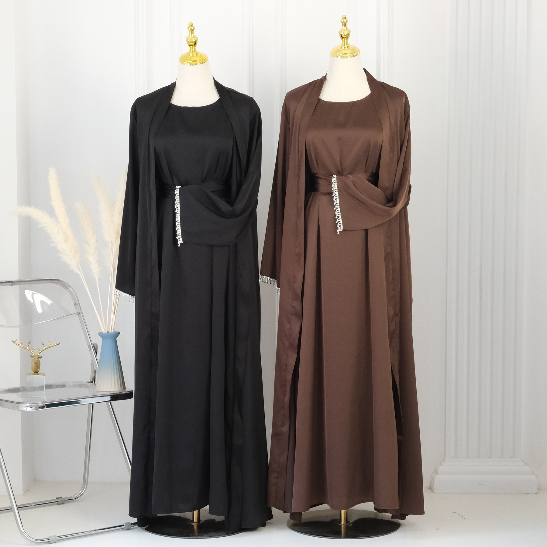 2023 Ramadan New Design Islamic Clothing Satin Diamond Dubai Abaya Women Muslim Dress Modest Abaya Set Wholesale