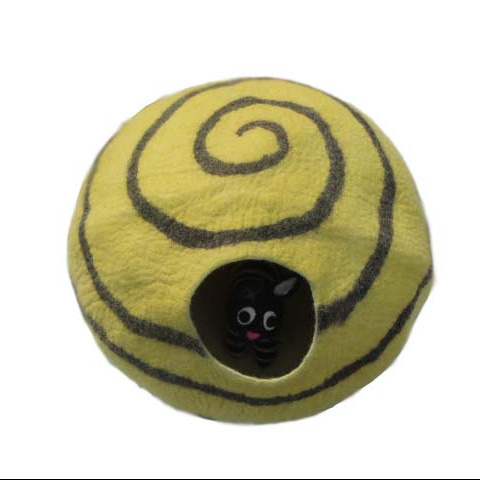 100% handmade felt wool cat bed cave Nepal | Wholesale Handcrafted Eco friendly indoor 100 % wool felt pet  bed