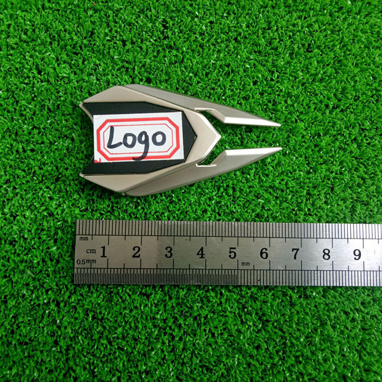 Golf Alignment Ball Markers for Putting Golf Divot Tool Cleaner Club Holder Golf Gift