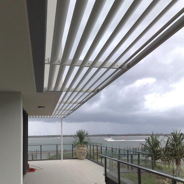 Exterior Aluminum Sunshade Sun Louver for pergola