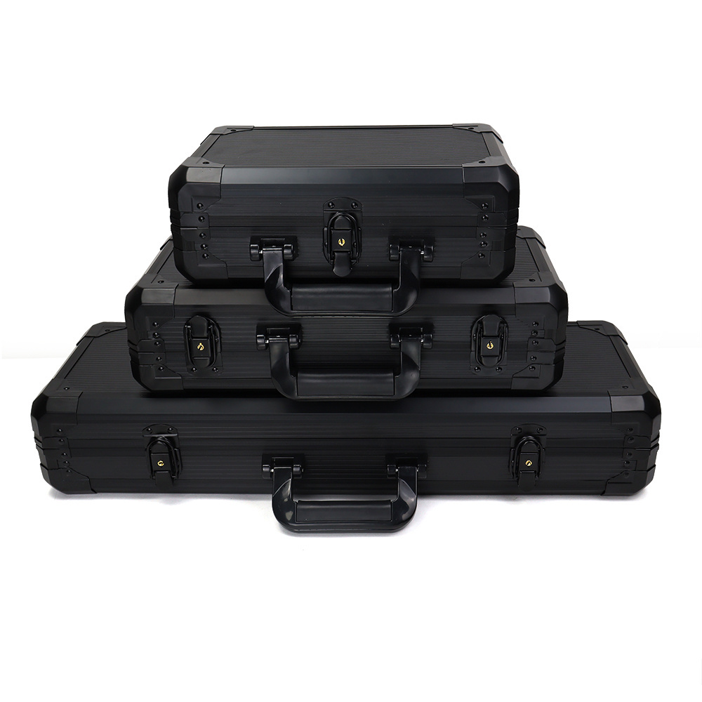 Hot sale 500pcs black aluminum case with logo empty durable box for storage 40 43mm poker chips and casino accessory