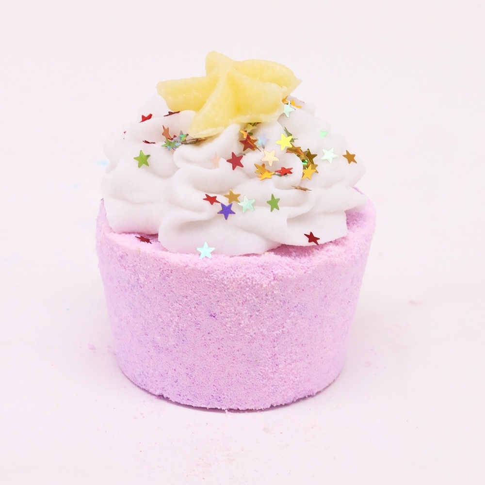 Wholesale Natural Body Moisturizing China Pink Bath Bombs Handmade Christmas Toys Inside Birthday Organic Cup Cake Bath Bomb