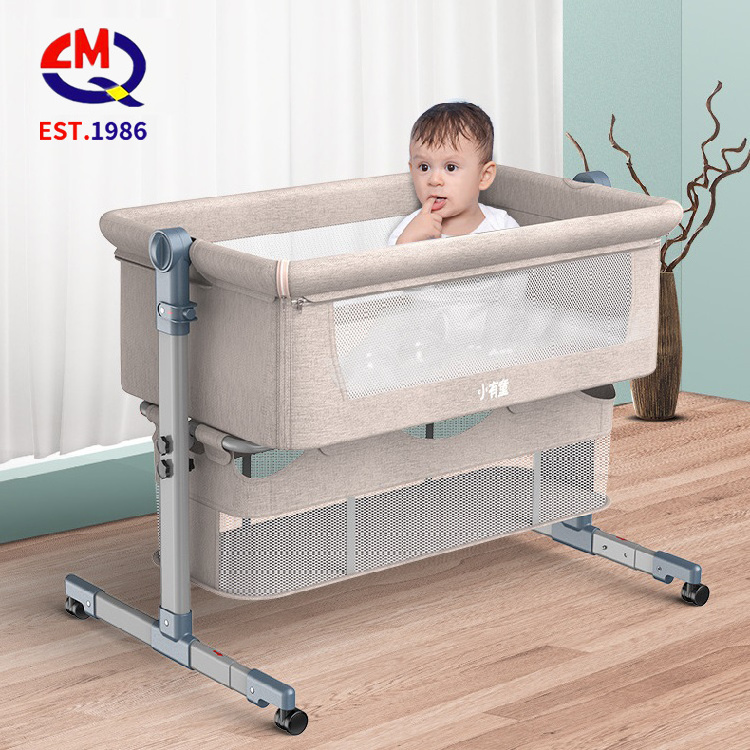 Multi-purposes Metal Frame Fabric Cover Baby Cot With Wheels Folding Bed Baby Cribs With Storage Portable Square Baby Play Bed