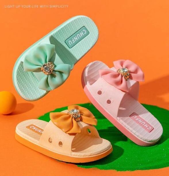 Kids Girls Anti Slip Flip Flop With Bow Sandals Diamond Thick Sole Comfortable Beach Shoes Flat Bottom kids girl Shoes