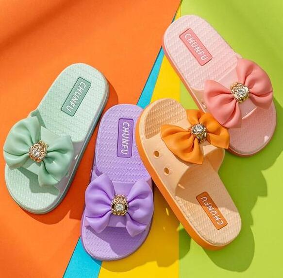 Kids Girls Anti Slip Flip Flop With Bow Sandals Diamond Thick Sole Comfortable Beach Shoes Flat Bottom kids girl Shoes