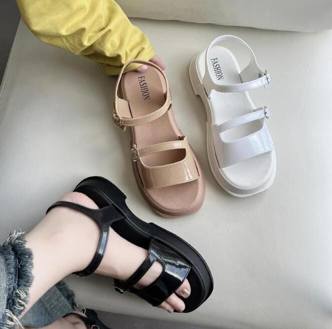 Factory Price  New Beach Platform Ladies Sandals Cross Strips Cute Slide Women sandals Slippers