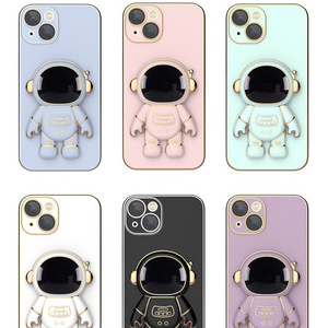 Factory Price Astronaut Phone Stand Tpu electroplated Phone Case For iPhone 15 pro 14pro  13 Phone holder Electroplating case