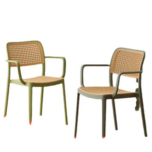 Classic Style Restaurant Furniture Stackable Cafe Plastic Rattan Dining Chair for Home Kitchen