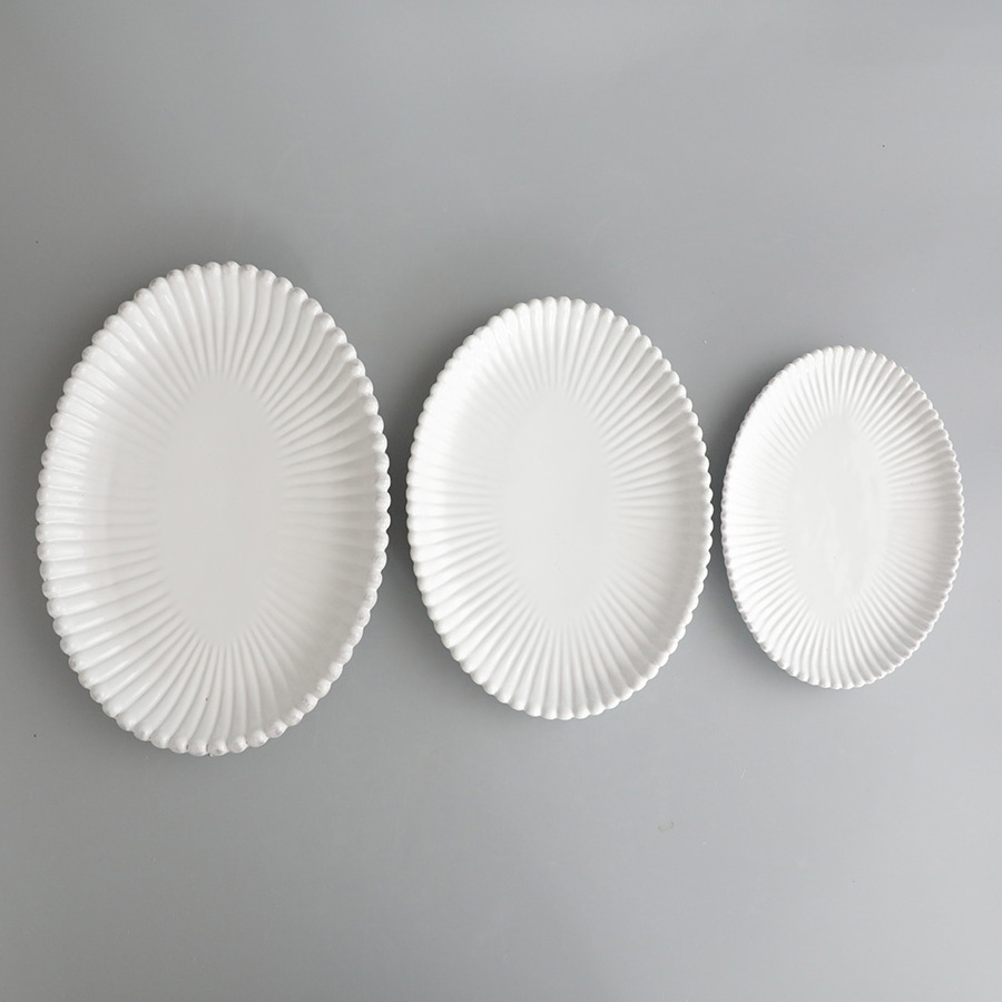 9.25/11/13 Inch Clear Ceramic Charger Plates Table Dinner Oval Fish Plates White Beaded Embossed Pearl Edge Plate