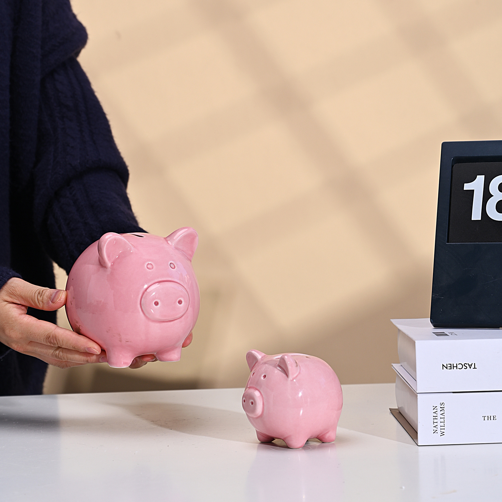 Handmade Piggy Bank Pink Cute Money Bank Ceramic Pig Shape Custom Logo Coin Counting Box Saving Custom Design Home Decorative