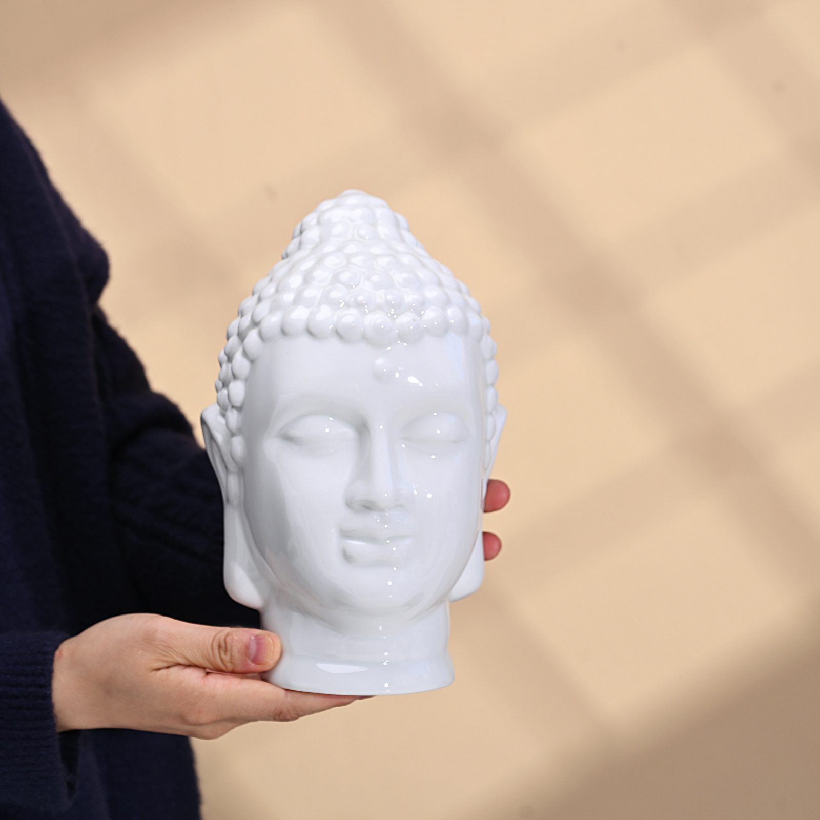 Ceramic White Buddha's Head Decorative Figure Of Buddha Smiling And Close Eyes Transparent Shiny Buddha Statue