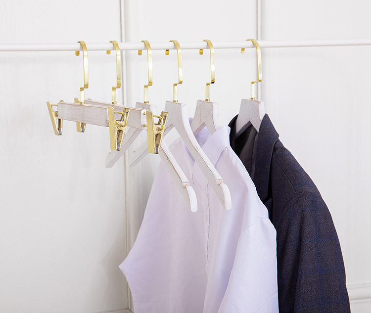 New design luxury premium non slip white wooden coat clothes hanger with gold hook