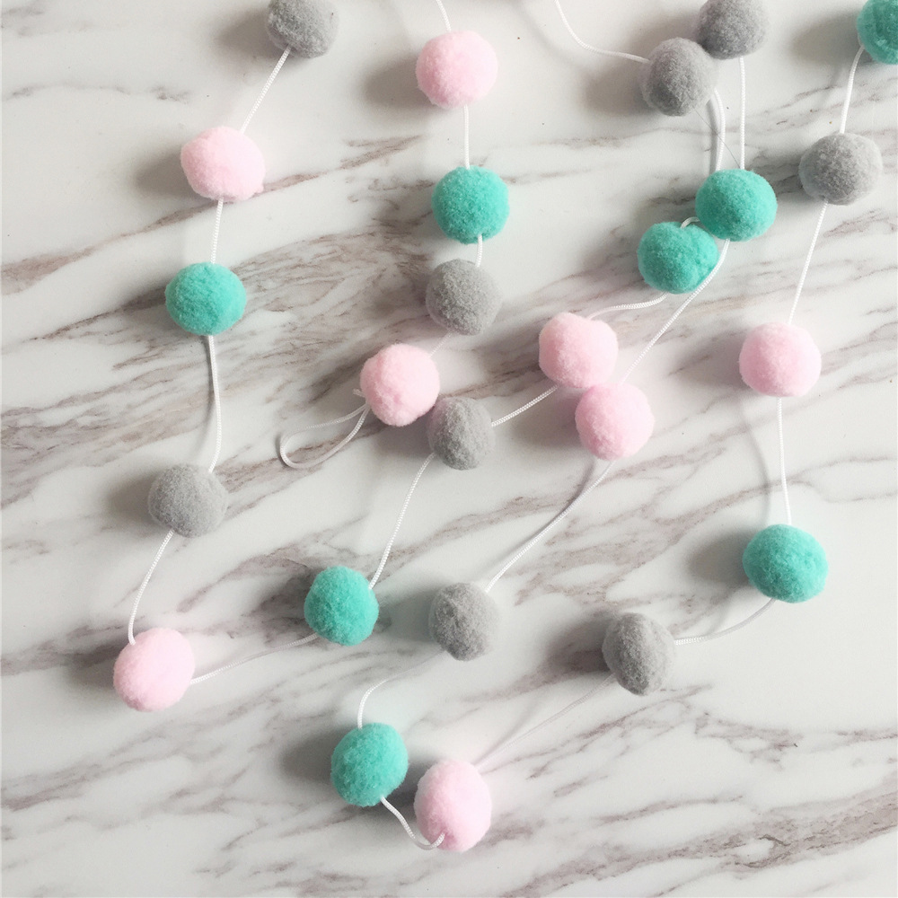 Handmade DIY Christmas party decorations pom pom wool felt ball garland