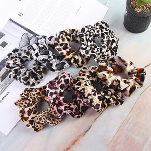 2019 Wholesale Women Hair Accessories Fabric Leopard Animal Print Velvet Elastic Hair Band Hair Ties Scrunchies