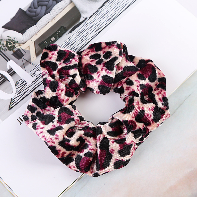 2019 Wholesale Women Hair Accessories Fabric Leopard Animal Print Velvet Elastic Hair Band Hair Ties Scrunchies