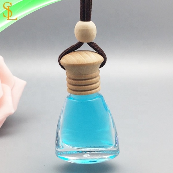 fashion unique flat triangle shaped clear glass 8ml empty car pendant perfume bottle for fragrance with wooden cap and rope