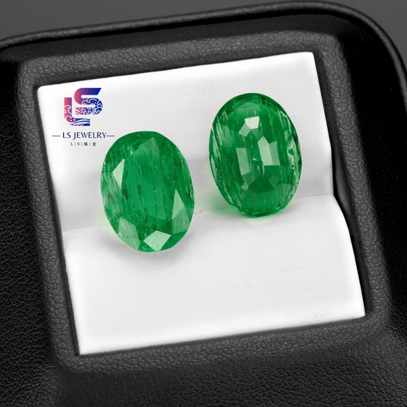 High Quality Synthetic Colombian Oval Green Lab Created Emerald