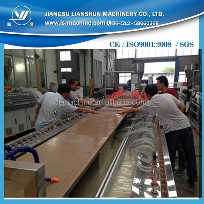 Jiangsu Plastic Extrusion Machinery PVC WPC Wood Plastic Composite Hollow Door Board Making Machine