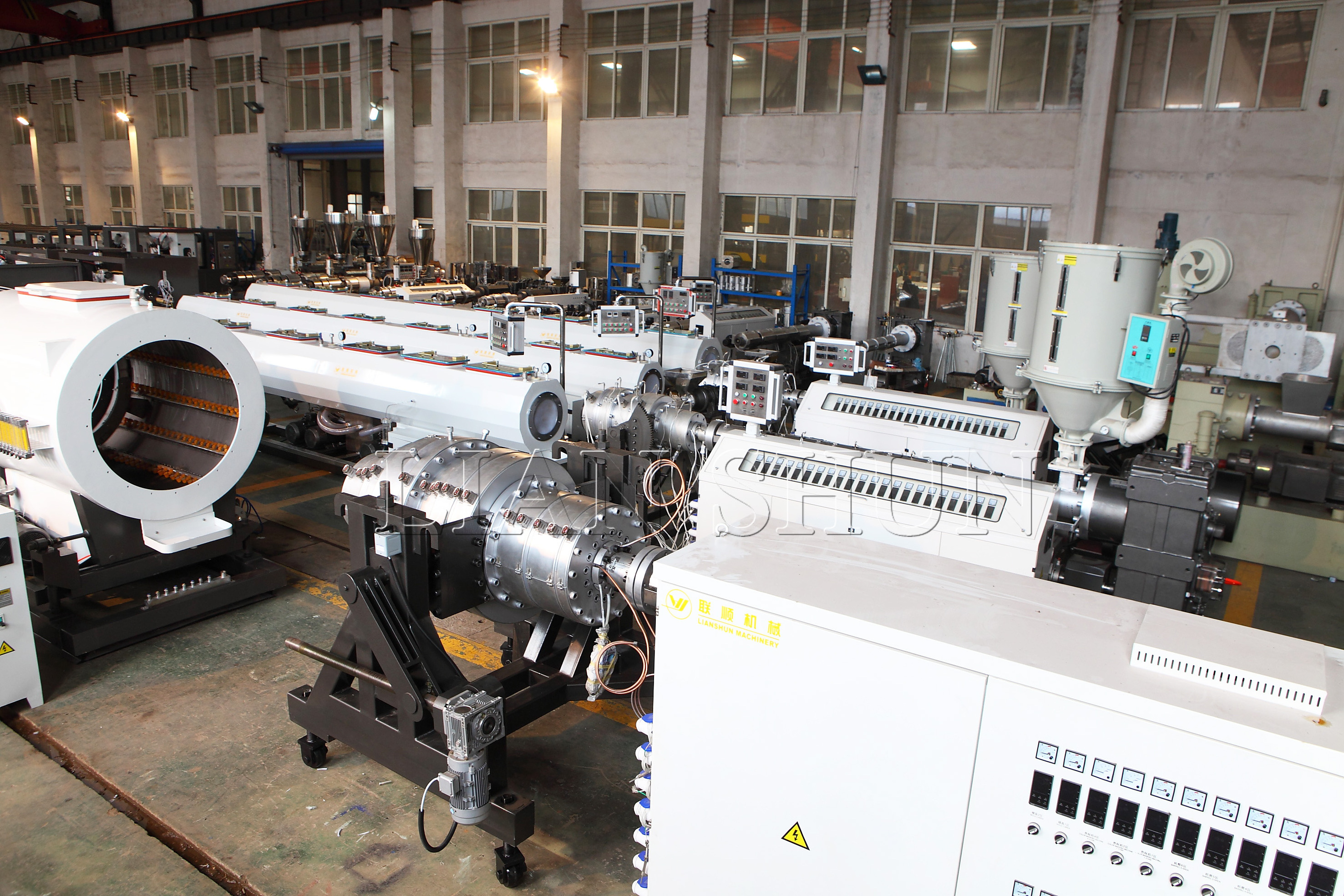 2023 hot Plastic PVC pipe production line with good price