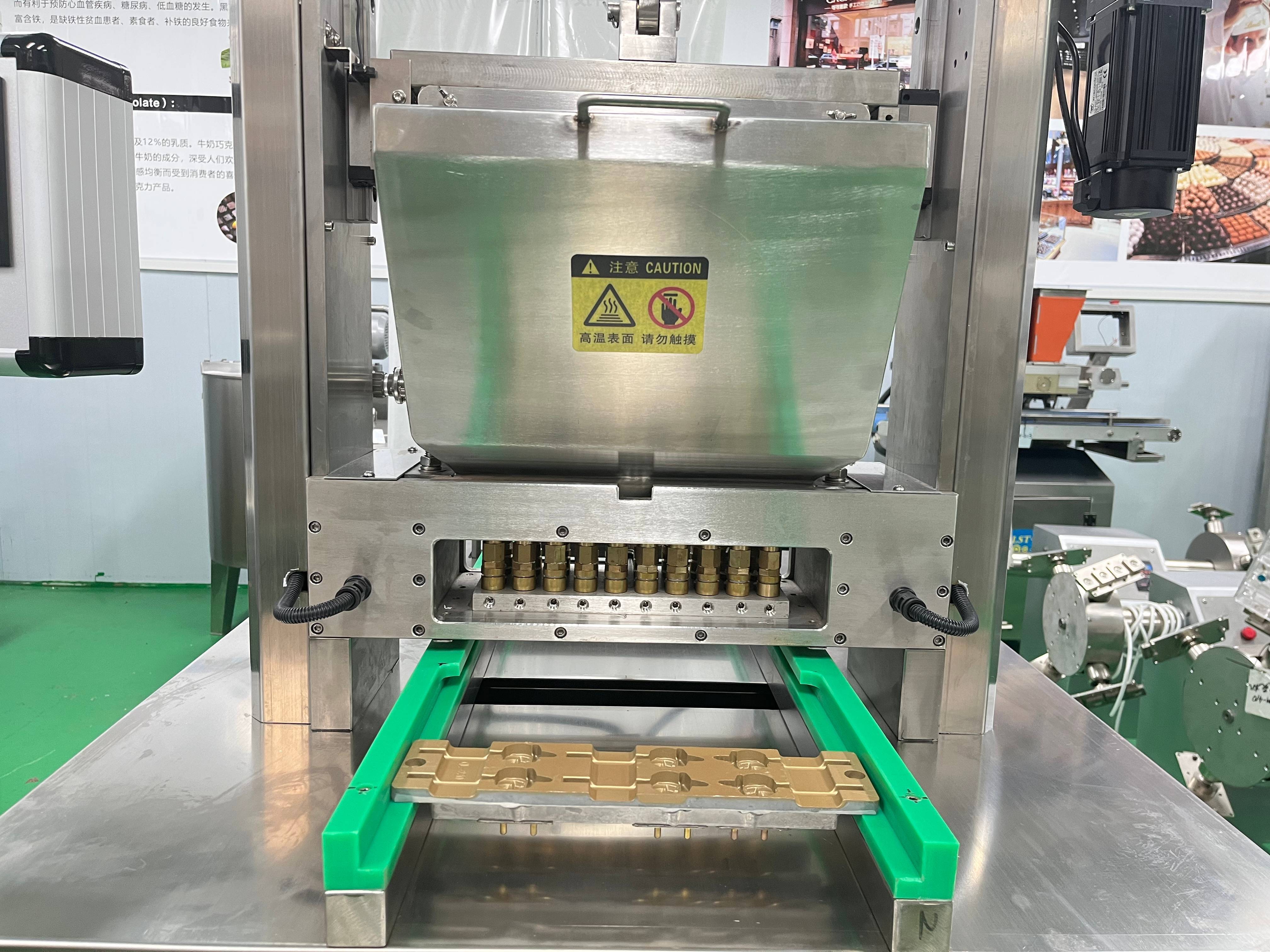 LST automatic gummy filling  depositing machine gummy depositor with demolder hard candy depositing machine