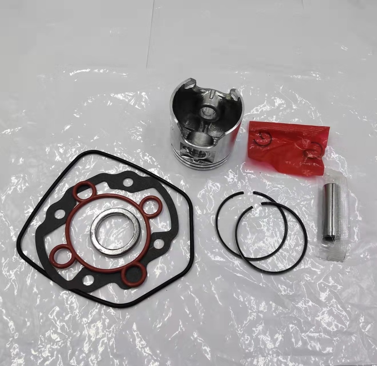 Scooter Peugeot Speedfight 2 50 WRC Liquid Cylinder Head Piston Gasket Kit 2000 to 2004 Brand Motorcycle Engines  Peugeot For