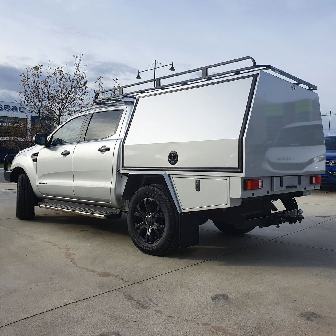 New Customized Truck Toolboxes Aluminium Lift Up Jack Up Black Alloy Aluminium Dual Cab Ute Tray Canopy With Dog Box