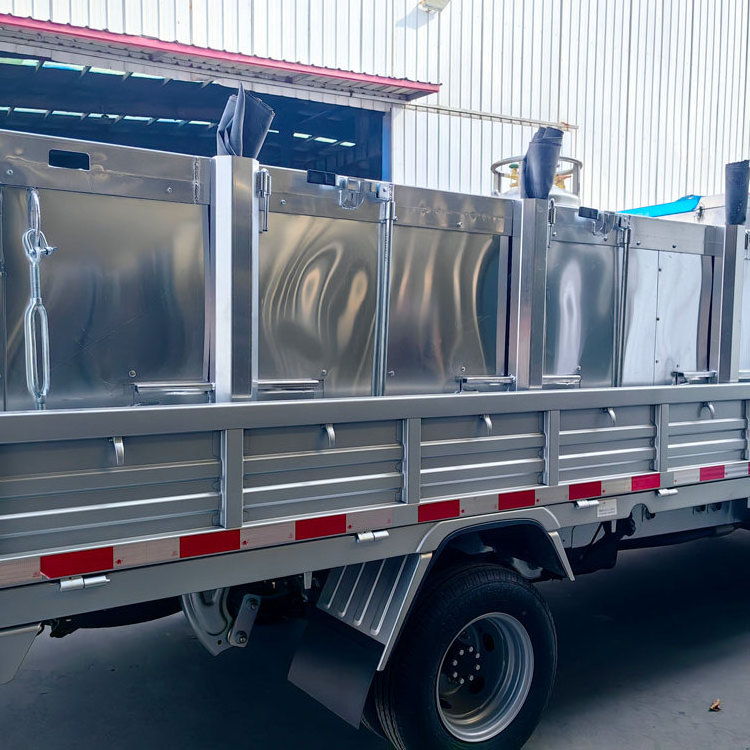 Aluminum Alloy Fish Transport Tanks Live Fish Transport Truck Special Transportation For Tropical Fish