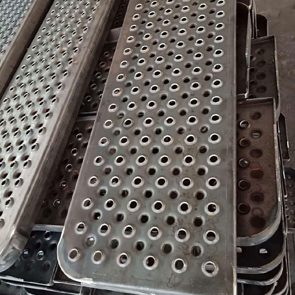 Anti-skid walkway safety plate aluminum perforated metal with steel wire mesh ramp deck grating