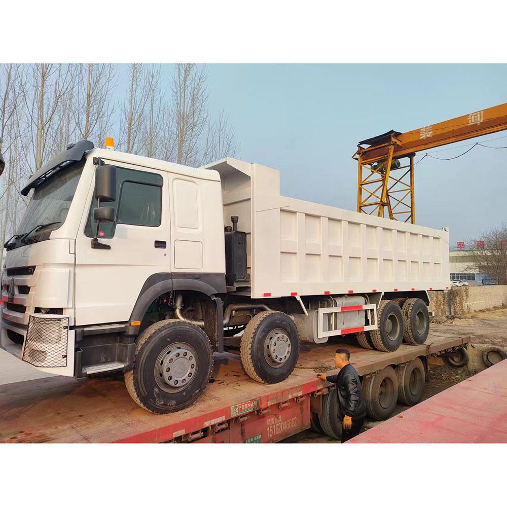 Heavy Duty Secondhand HOWO 8x4 Dump Truck with 12 Tires