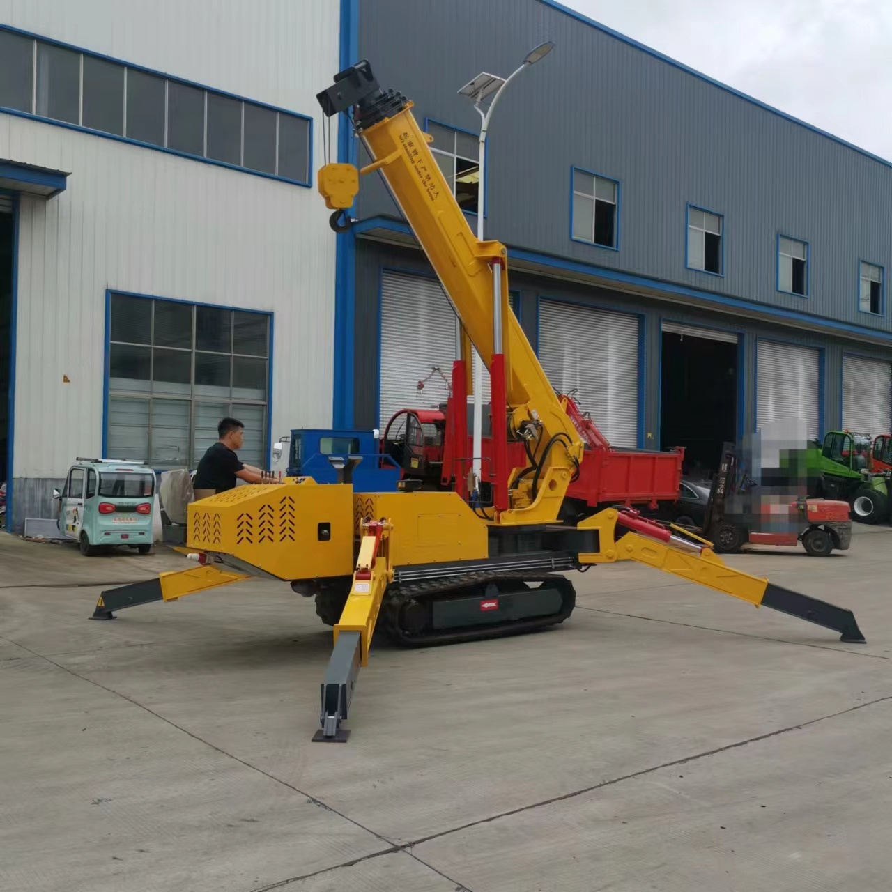 2024 New design big promotion spider crane mobile spider crane 5 ton for sale