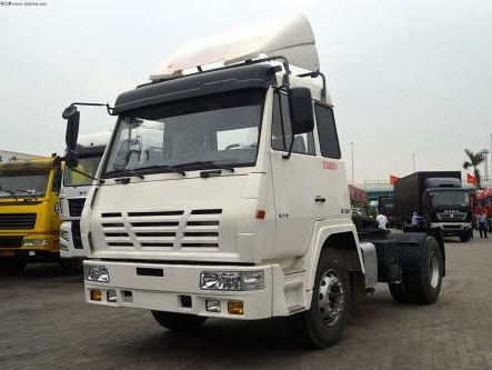 China Original SHACMAN Trailer Head Truck 6*4 F2000 Transport Tractor Truck with Spare Parts