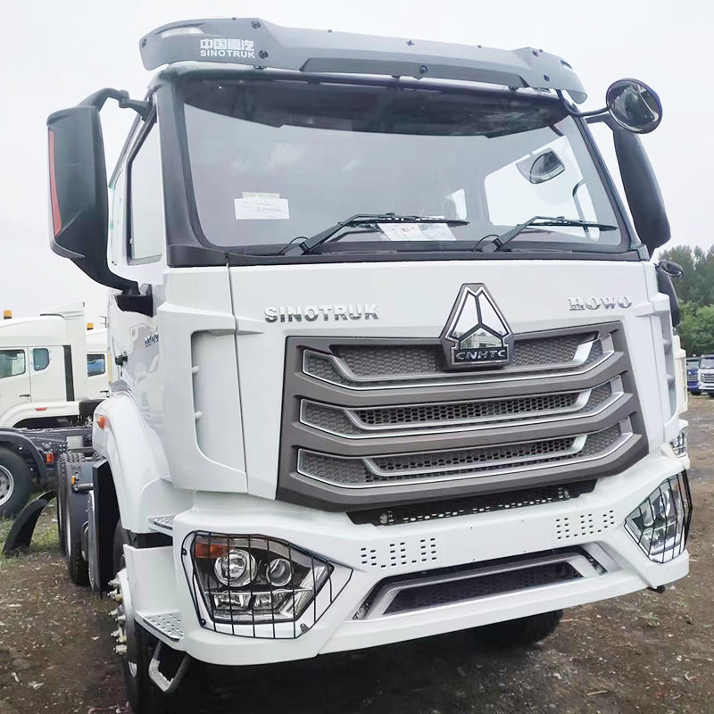 Hot Sale Sinotruk Howo A7 T7h 430hp 440hp 10 Wheeler 6x4 Cng Tractor Truck for Sale Sinotruk Howo T7h Cng Truck