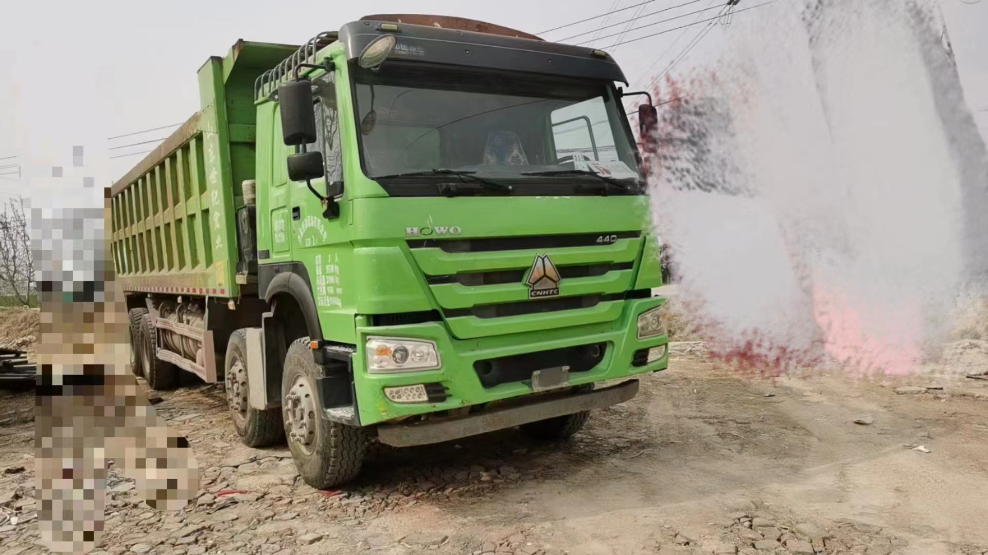 Heavy Duty Secondhand Truck Dump Tipper with 12 Tyres