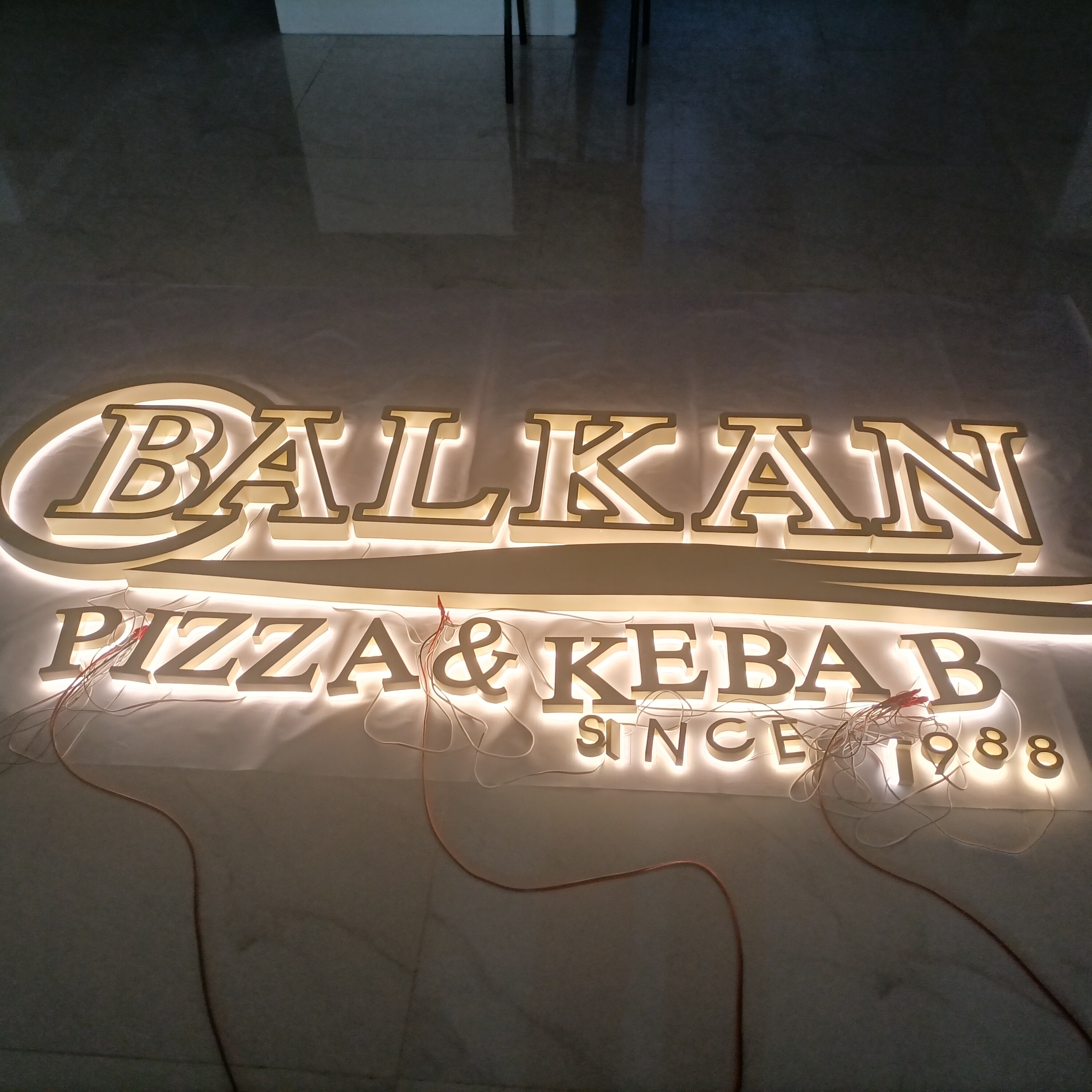 Signboard outdoor Indoor led illuminated sign for Mall Retail Office Company Restaurant Hospitality Metal Signs electronic signs