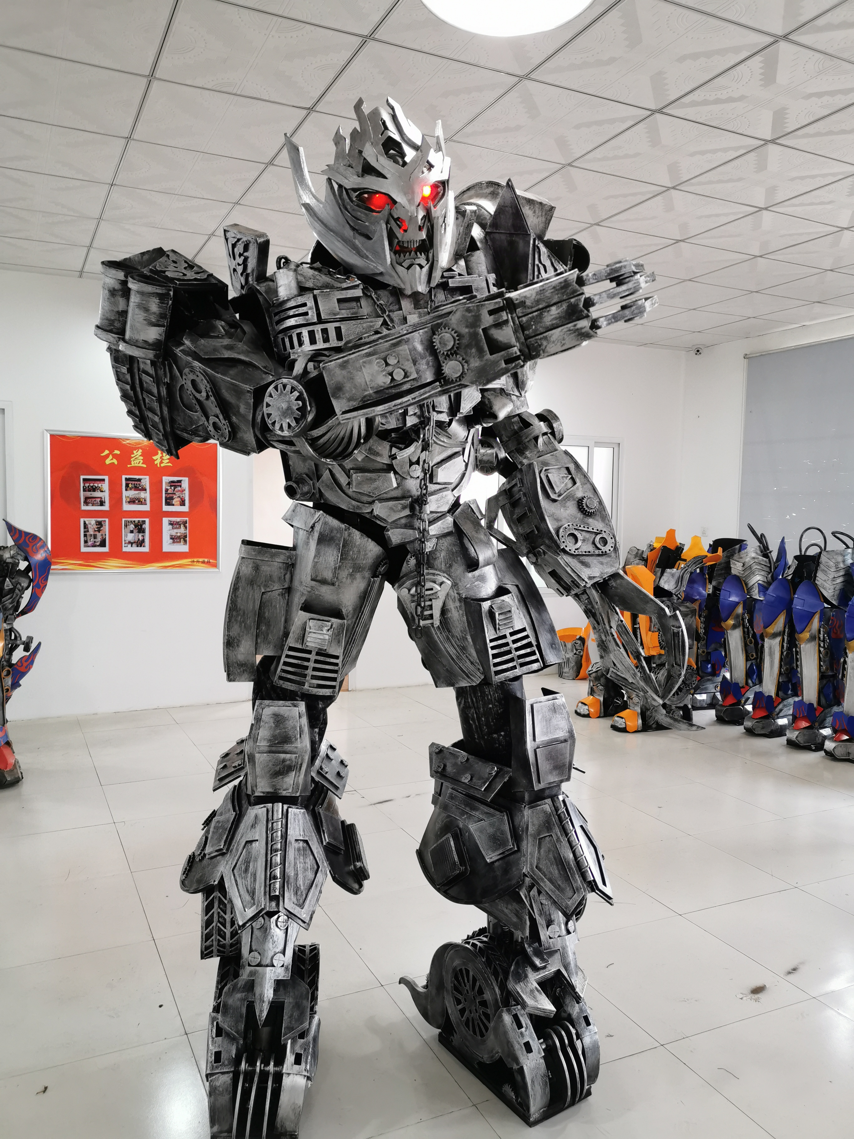 Factory Outlet LED Robot Costume Film Surroundings Cosplay Led Robot Costume Stilt