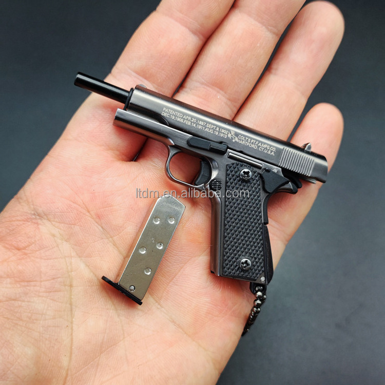 2023 Metal Gun Keychain Toys Pistol Guns Toy 92F Model Pistols And Guns For Kids