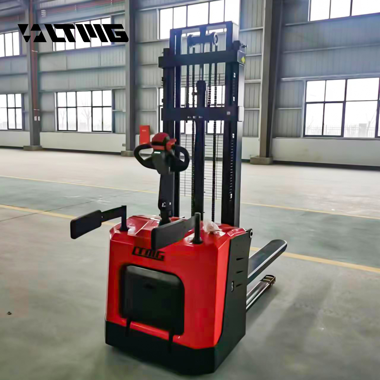 LTMG Chinese new cheap 1000kg 1.5 ton 2000kg self loading portable forklift electric stacker