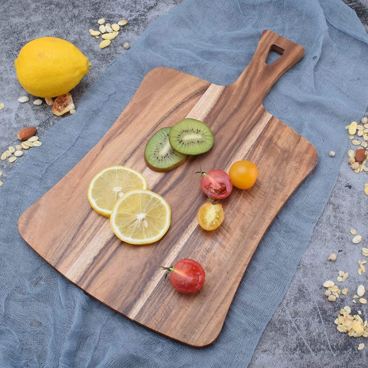 Wholesale Bulk Acacia Wood Cutting Board With Handle For Kitchen Wooden Charcuterie Cheese Serving Boards