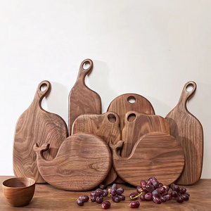 Wholesale Bulk Acacia Wood Cutting Board With Handle For Kitchen Wooden Charcuterie Cheese Serving Boards