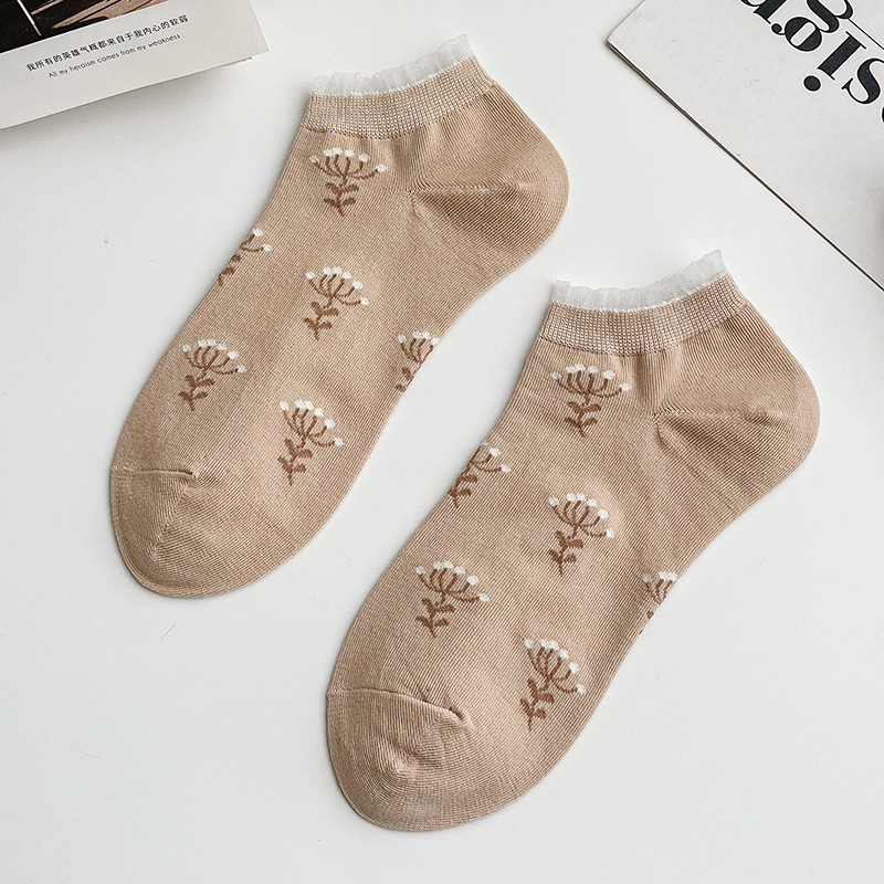 Cute Japanese college style embroidered stockings thin lace cotton socks wholesale