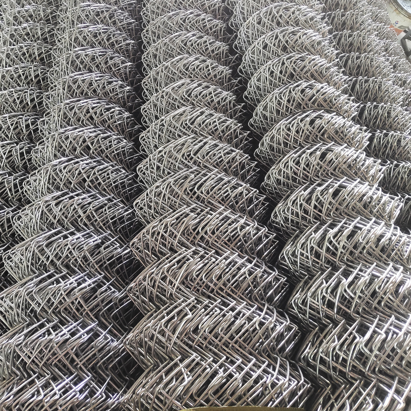 Heavy Duty Used Hot Dipped Galvanized Diamond Wire Mesh Twist Mini Mesh Chain Link Fence Roll 50ft