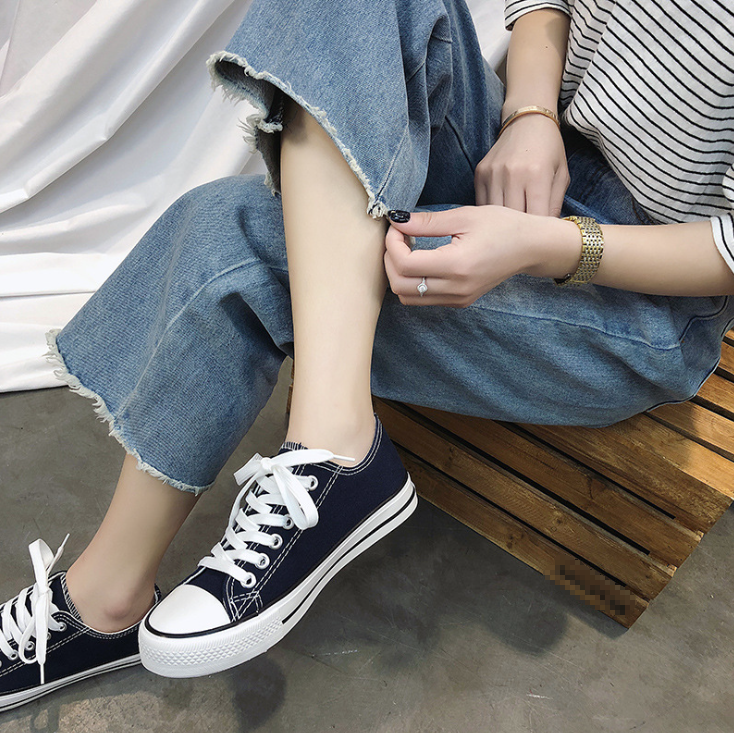 cy20028a Wholesale Low Cut Vulcanized Sneakers Flat Plain Black Blank Bulk White Canvas Shoes Women